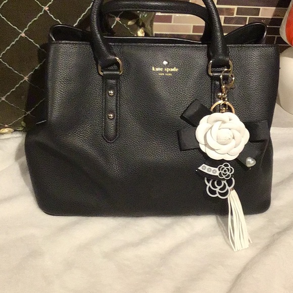 kate spade Handbags - Kate Spade ♠️ Larchmont Avenue Evangelie Satchel WKRU5376 Cityscape (992) USED